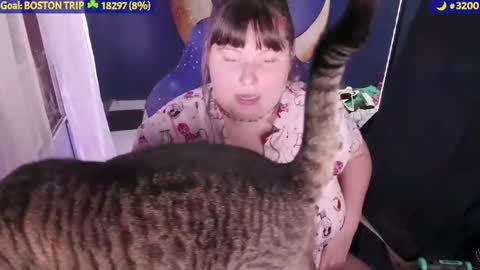 molly_moons online show from 09/23/25, 02:03