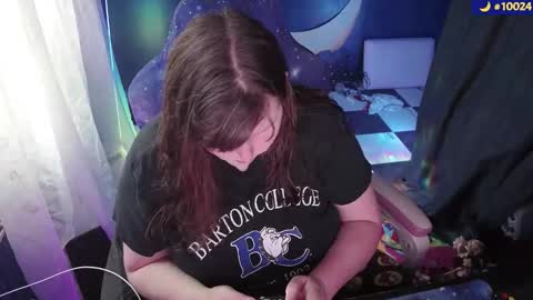 molly_moons online show from 10/16/25, 05:03
