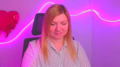 Molly online show from 03/10/25, 12:15