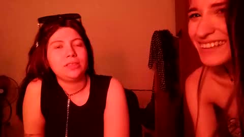 Molly Pop online show from 12/21/24, 05:03