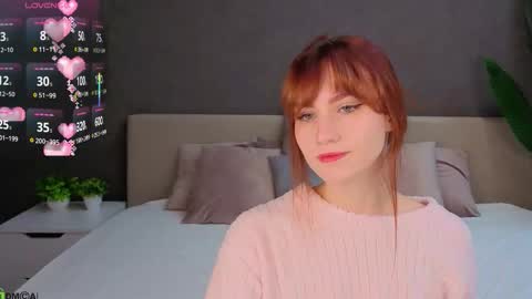 Snapshot of molly_rougge chatting on 10/10/25, 12:42 Molly online show from 10/10/25, 12:42