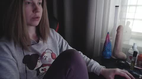 I have new photos come and see with love Molly online show from 03/08/25, 09:17