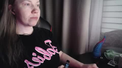 I have new photos come and see with love Molly online show from 12/21/25, 10:11