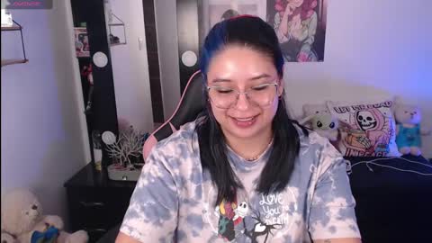 Snapshot of molly_shake chatting on 01/09/25, 05:13 Molly online show from 01/09/25, 05:13