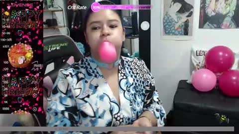 Snapshot of molly_shake chatting on 02/10/25, 04:08 Molly online show from 02/10/25, 04:08