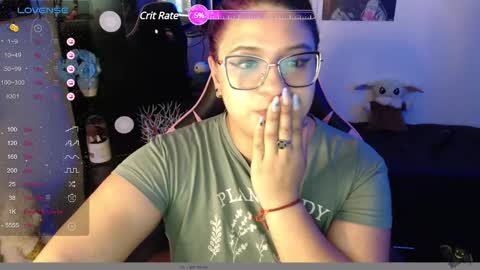 Snapshot of molly_shake chatting on 02/21/25, 10:39 Molly online show from 02/21/25, 10:39