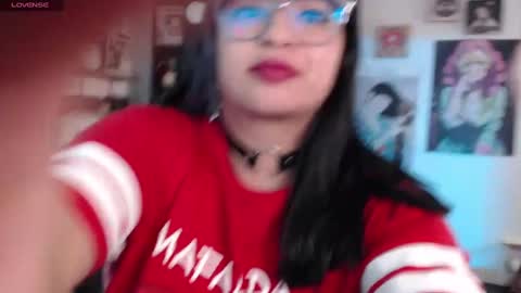 Snapshot of molly_shake chatting on 03/05/25, 05:18 Molly online show from 03/05/25, 05:18