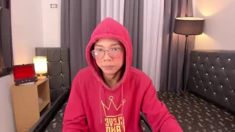 molly online show from 12/20/25, 08:49