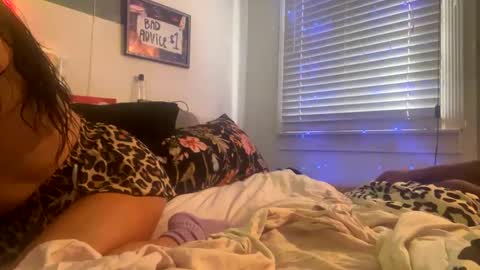 Snapshot of molly_theslut chatting on 01/14/25, 04:08 molly_theslut online show from 01/14/25, 04:08