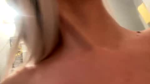 Snapshot of molly_theslut chatting on 02/21/25, 02:50 molly_theslut online show from 02/21/25, 02:50