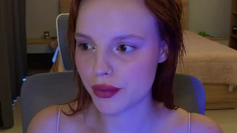 Snapshot of mollybossy chatting on 04/11/26, 12:37 Molly online show from 04/11/26, 12:37