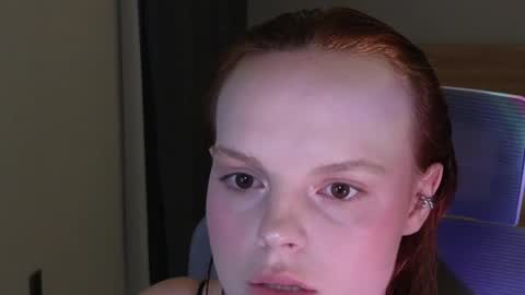 Snapshot of mollybossy chatting on 04/12/26, 12:04 Molly online show from 04/12/26, 12:04
