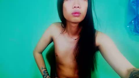 mollycoin18 online show from 11/30/25, 02:37