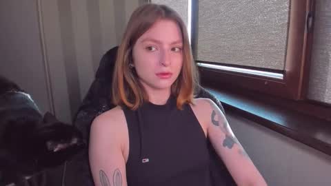 Snapshot of mollydangerous chatting on 11/22/25, 09:41 Taisha online show from 11/22/25, 09:41