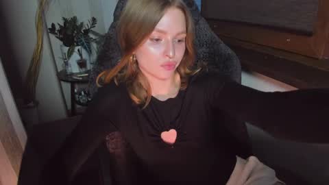Snapshot of mollydangerous chatting on 04/10/26, 02:06 Taisha online show from 04/10/26, 02:06