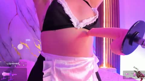 Snapshot of mollylewis18 chatting on 10/23/25, 02:44 New girl Emily Valentina Michelle online show from 10/23/25, 02:44