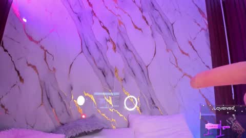 New girl Emily Valentina  Michelle online show from 01/06/26, 05:44