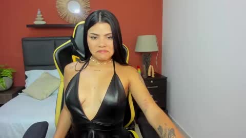 mollylove_ online show from 09/26/25, 11:58