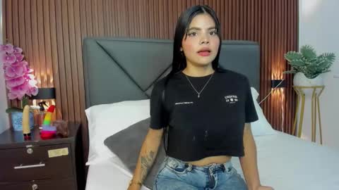 Snapshot of mollylove_ chatting on 03/06/26, 07:21 mollylove_ online show from 03/06/26, 07:21