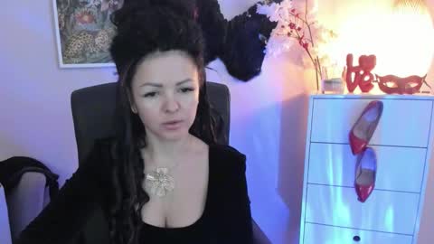 Molly online show from 02/09/26, 07:45