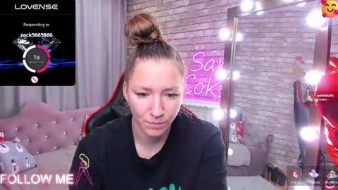 hi im Molly heregreat boobs big heart  warm pussy  online show from 03/03/25, 12:04