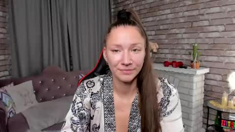 Snapshot of mollynay chatting on 04/25/26, 12:24 hi im Molly heregreat boobs big heart warm pussy online show from 04/25/26, 12:24