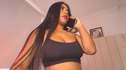 Snapshot of mollyrivera chatting on 02/14/25, 06:40 Molly online show from 02/14/25, 06:40