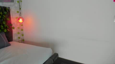 mollyrosse1 online show from 11/07/25, 06:30