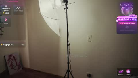 Snapshot of mollysb_05 chatting on 12/06/24, 07:01 mollysb_05 online show from 12/06/24, 07:01