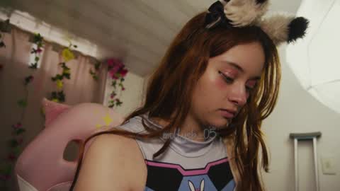 Snapshot of mollysb_05 chatting on 01/16/25, 02:41 mollysb_05 online show from 01/16/25, 02:41