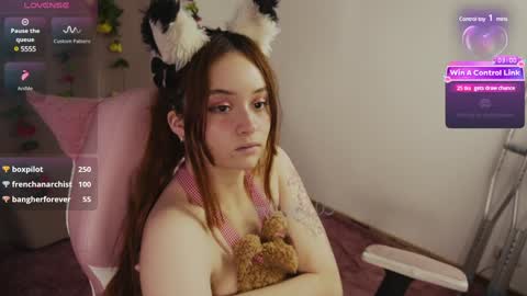 Snapshot of mollysb_05 chatting on 01/25/25, 10:07 mollysb_05 online show from 01/25/25, 10:07