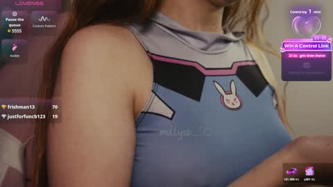 Snapshot of mollysb_05 chatting on 01/26/25, 10:13 mollysb_05 online show from 01/26/25, 10:13