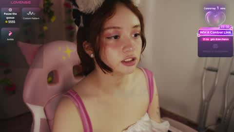 Snapshot of mollysb_05 chatting on 02/07/25, 06:34 mollysb_05 online show from 02/07/25, 06:34