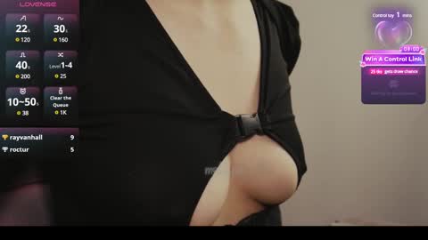 Snapshot of mollysb_05 chatting on 02/21/25, 09:22 mollysb_05 online show from 02/21/25, 09:22