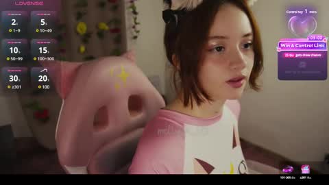 Snapshot of mollysb_05 chatting on 03/05/25, 10:43 mollysb_05 online show from 03/05/25, 10:43