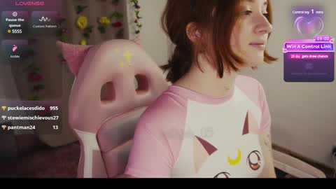 Snapshot of mollysb_05 chatting on 03/06/25, 01:48 mollysb_05 online show from 03/06/25, 01:48