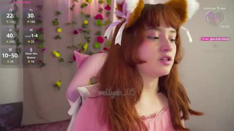 Snapshot of mollysb_05 chatting on 09/15/25, 06:52 mollysb_05 online show from 09/15/25, 06:52