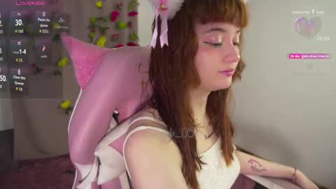 Snapshot of mollysb_05 chatting on 10/22/25, 07:57 mollysb_05 online show from 10/22/25, 07:57