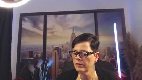 Snapshot of mollysun chatting on 09/09/25, 05:01 MollySun Nina Randmann online show from 09/09/25, 05:01