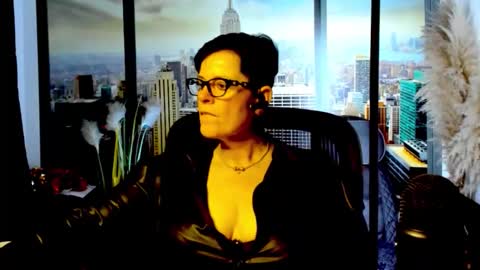 Snapshot of mollysun chatting on 11/20/25, 07:02 MollySun Nina Randmann online show from 11/20/25, 07:02