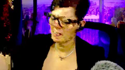 Snapshot of mollysun chatting on 11/30/25, 06:23 MollySun Nina Randmann online show from 11/30/25, 06:23