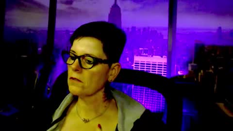 Snapshot of mollysun chatting on 12/04/25, 07:11 MollySun Nina Randmann online show from 12/04/25, 07:11