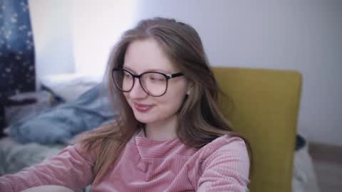 mollytucker online show from 02/08/25, 09:24