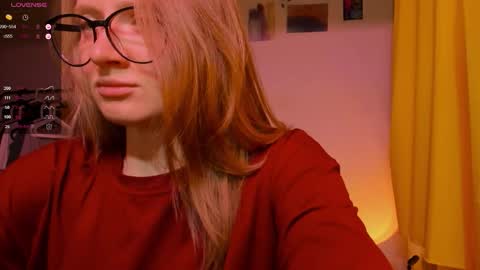 mollytucker online show from 11/16/25, 04:12