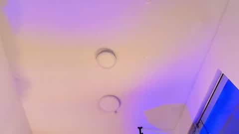 mollywoodd online show from 12/17/25, 10:27