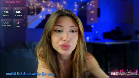 Molly online show from 10/17/25, 03:25