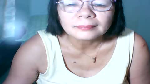 Snapshot of mombastic55 chatting on 07/21/26, 09:06 mombastic55 online show from 07/21/26, 09:06