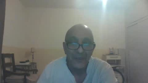 moment71200 online show from 01/07/25, 08:52