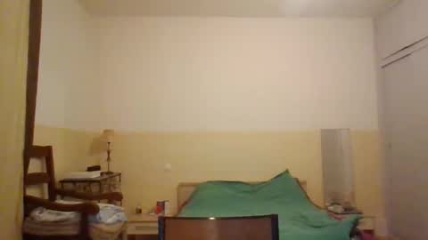 moment71200 online show from 11/13/25, 07:13