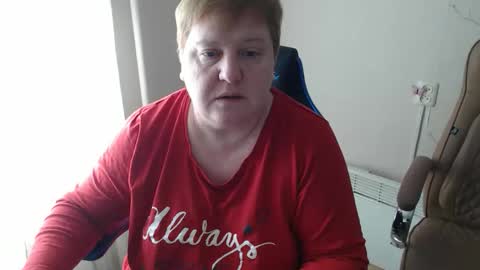 Snapshot of mommy99x chatting on 03/04/26, 09:26 Mommy99X online show from 03/04/26, 09:26